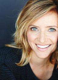 Christine Lakin