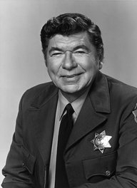 Claude Akins