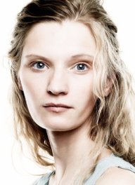 Agata Buzek