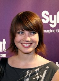 Nicki Clyne