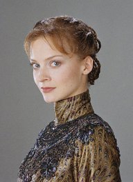 Julie Cox