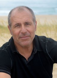 Simon Crane