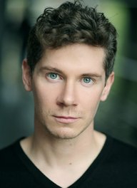 Karl Davies