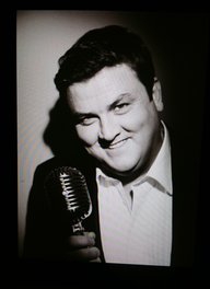 Simon Delaney