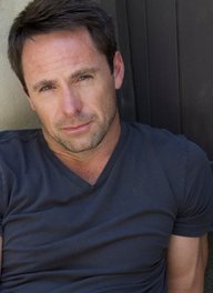 William deVry