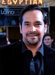 Dominic Flores