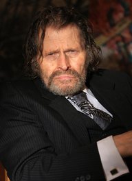 Bruce Glover