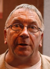 Sam Kelly