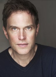Daniel Lapaine