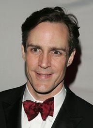 Howard McGillin