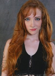 Scarlett Pomers
