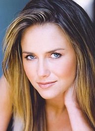 Tania Saulnier
