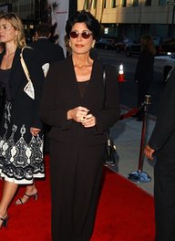 Tina Sinatra