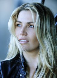 Willa Ford