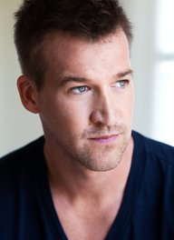 Kenneth Mitchell