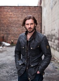 Clive Standen