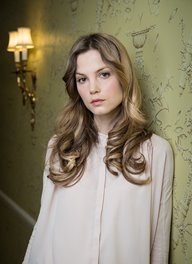 Sylvia Hoeks