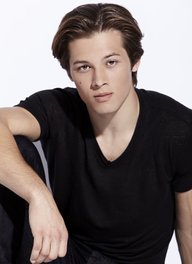Leo Howard