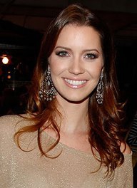 Nathalia Dill