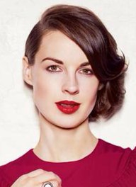 Jessica Raine