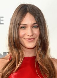 Lola Kirke