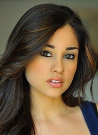 Yvette Monreal